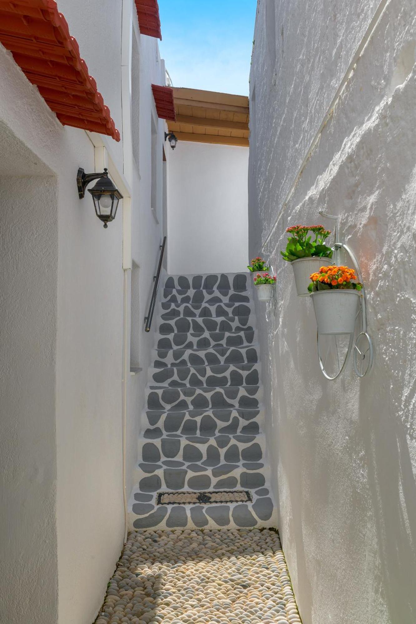 Rustic Self-Inn Rhodes City Exterior foto
